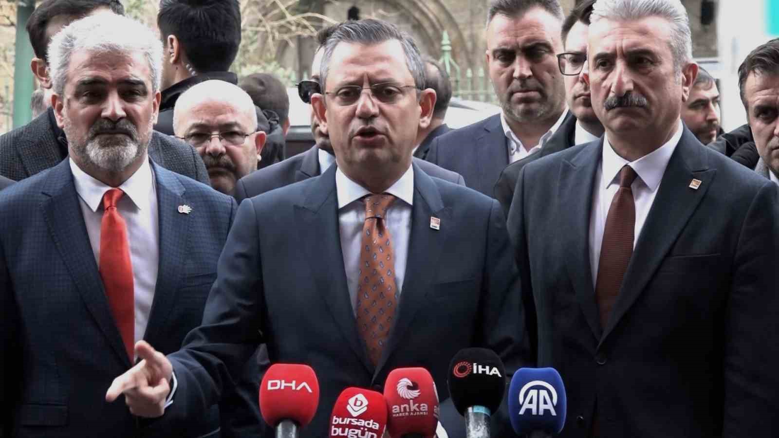 Chp Genel Başkanı Özgür Özel: Bozbey, Parti Rozetini Çıkaracak