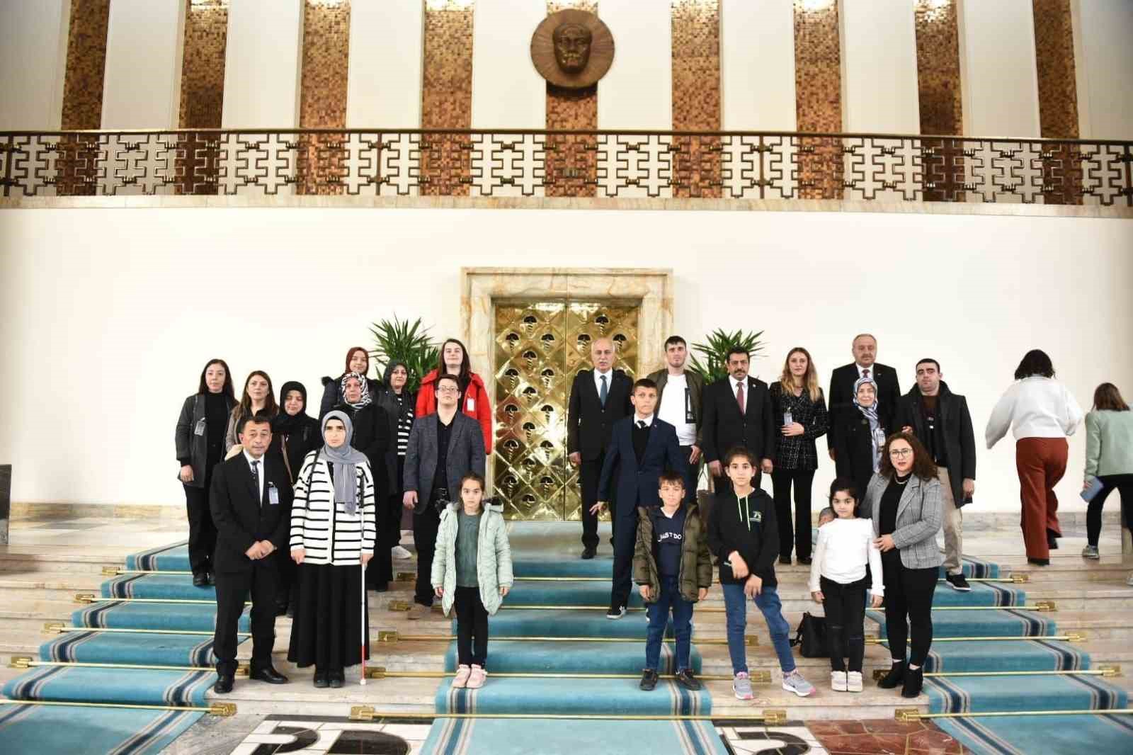 Engelli Öğrenciler, Tbmmde Ağırlandı