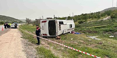Gaziantep'te feci kaza: Astsubay öldü, 17 yaralı