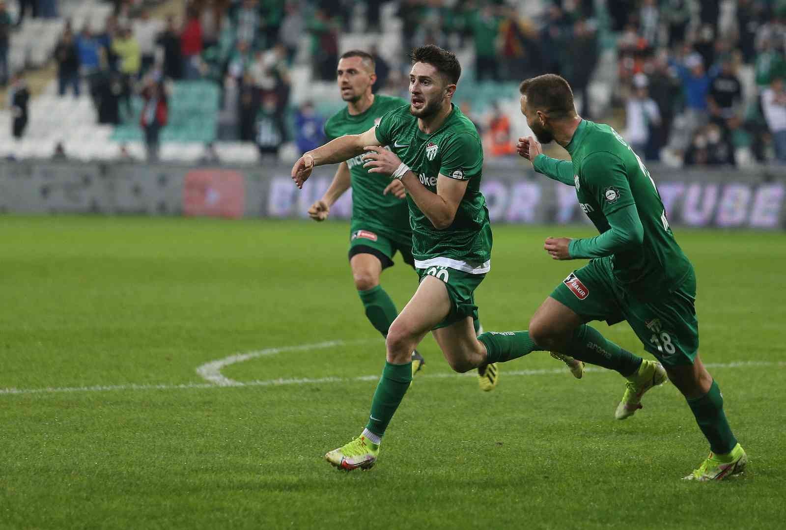 Tff 1. Lig: Bursaspor: 2 - Boluspor: 0 (İlk Yarı Sonucu)