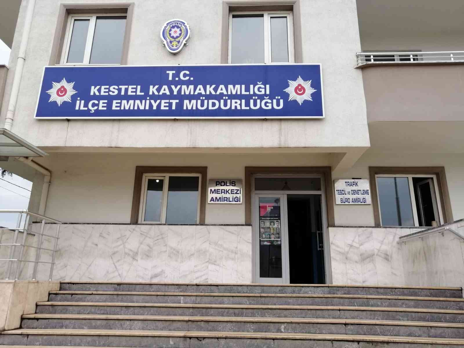 Tırdan Hırsızlık Yapan Şüpheliyi Bekçiler Yakaladı