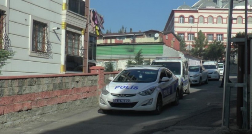 Tabanca İle Kendini Başından Vurdu!