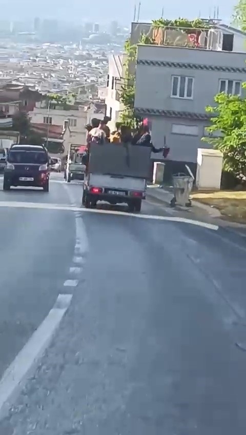 Bursa'da Tehlikeli Düğün Konvoyu