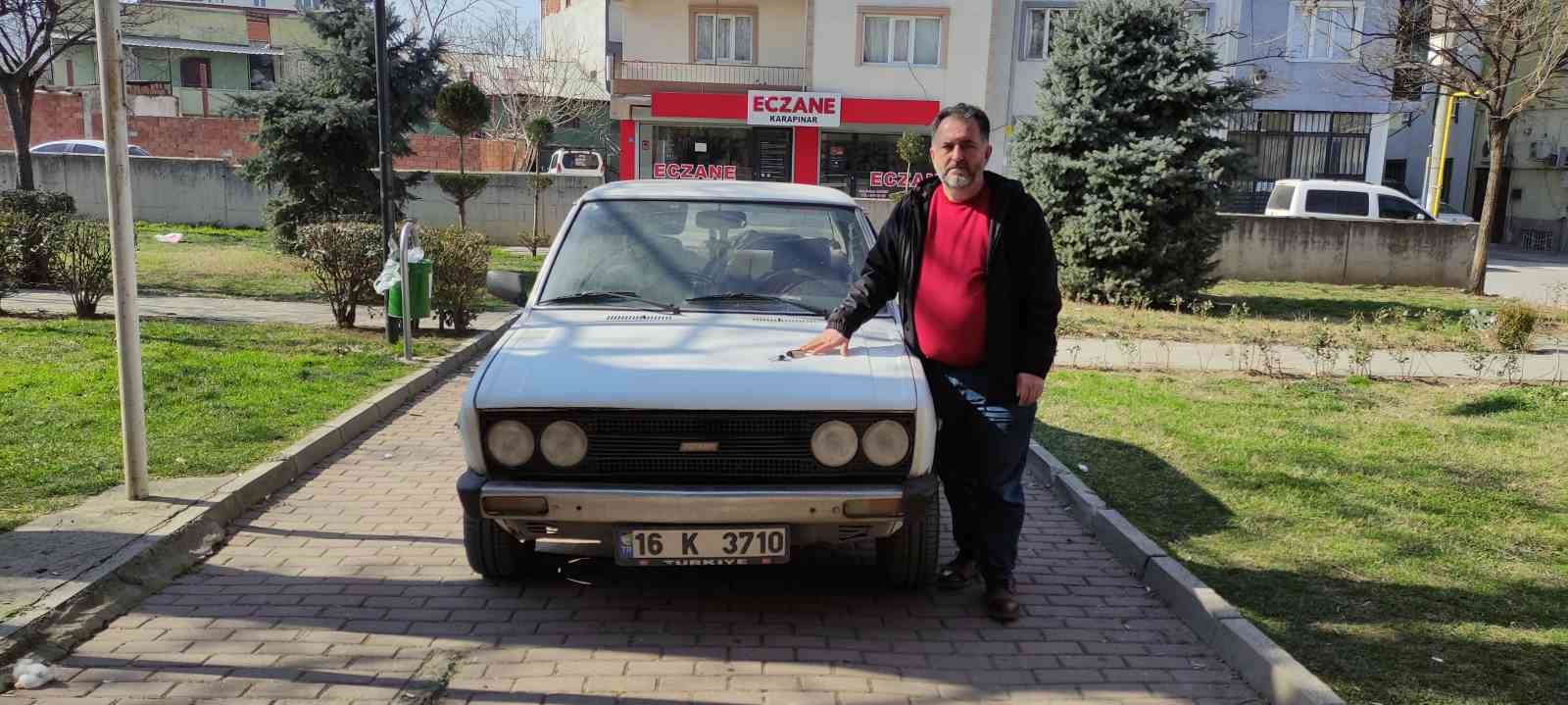 Tek Aracını Depremzedelere Konteyner Alana Verecek