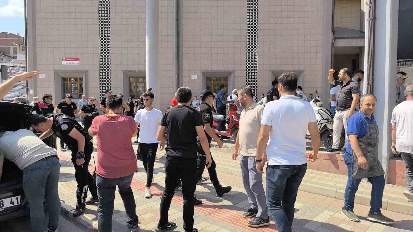 Telefon Tamiri Tartışması Baltalı Kavgaya Döndü: 1 Yaralı