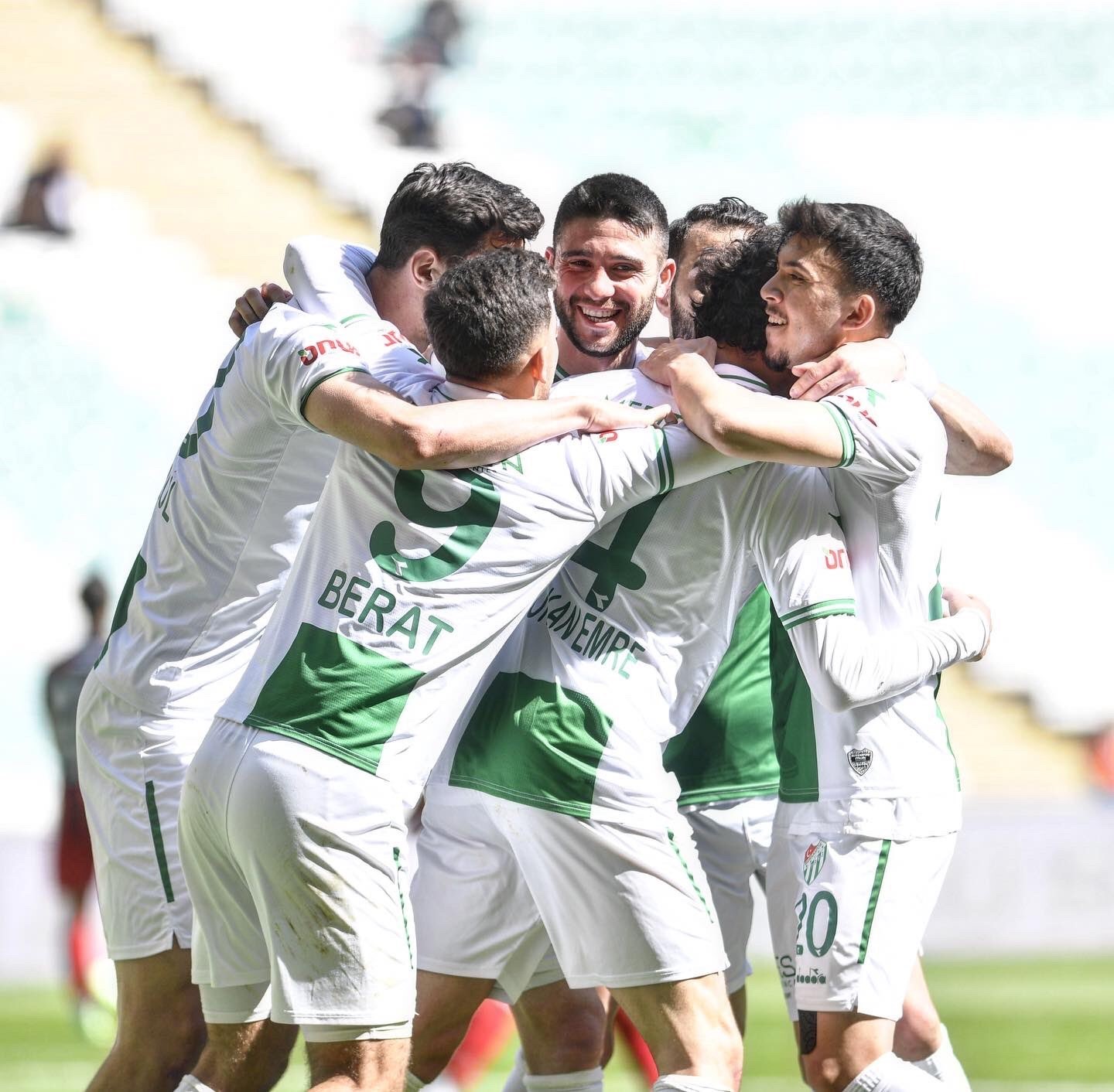 Tff 2. Lig: Bursaspor: 2 - 24Erzincanspor: 1
