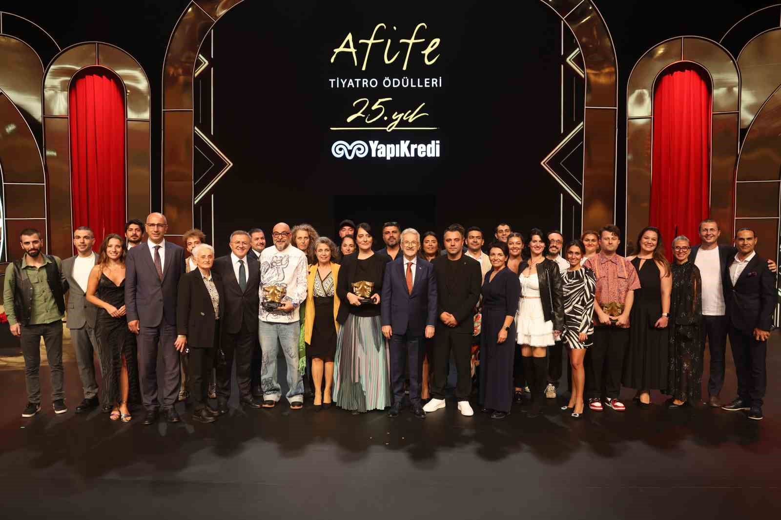 Tiyatronun En Prestijli Ödülü Nilüfer Kent Tiyatrosuna