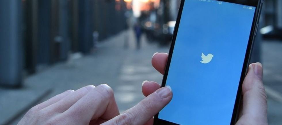 Twitter'da 8 dolara mavi tik uygulaması şirketleri milyonlarca dolar zarara uğrattı