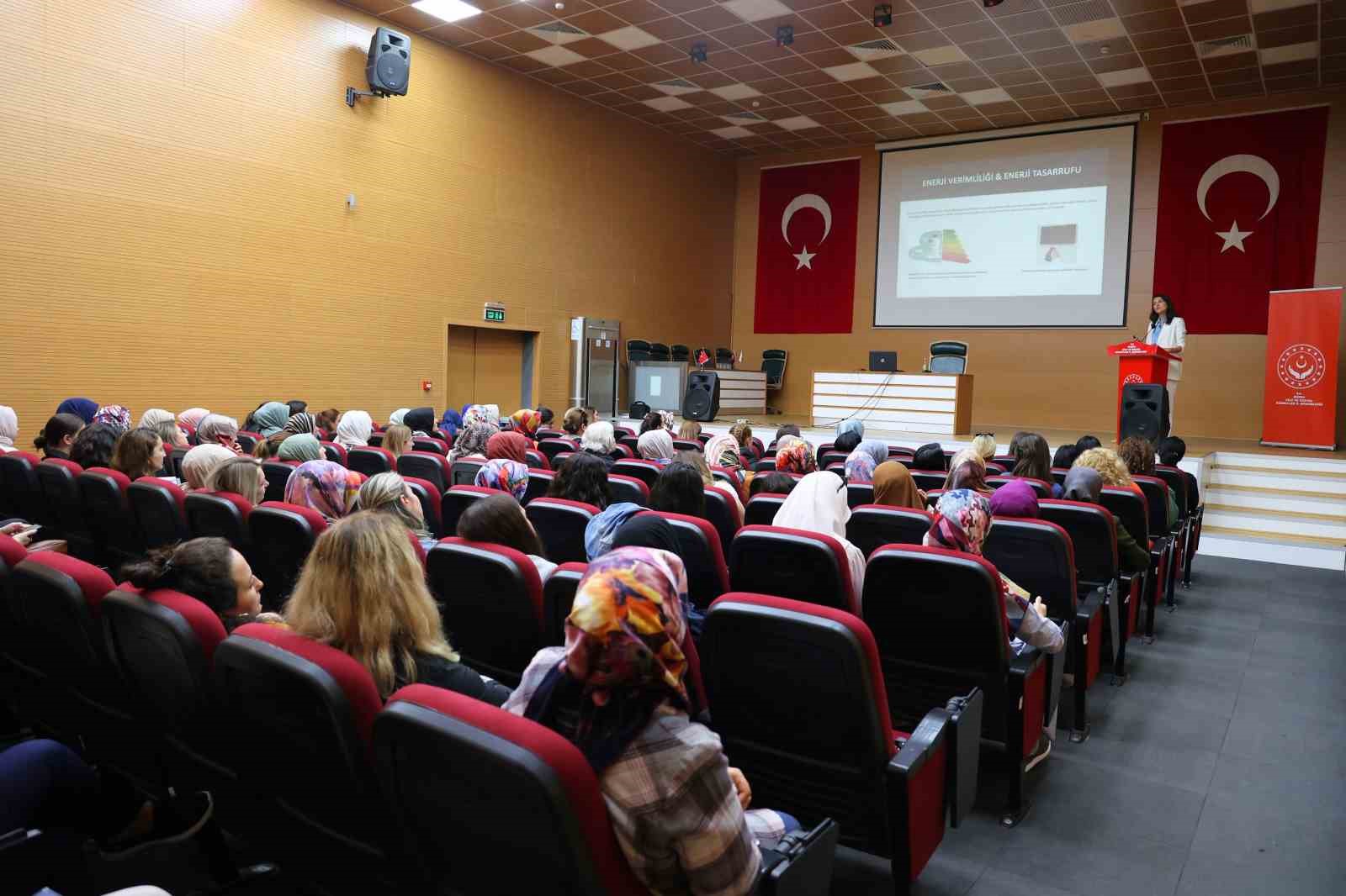 Uludağ Elektrik ‘Enerji Danışmanım Projesi İle Tüketicilere Tasarruf Bilinci Aşılıyor