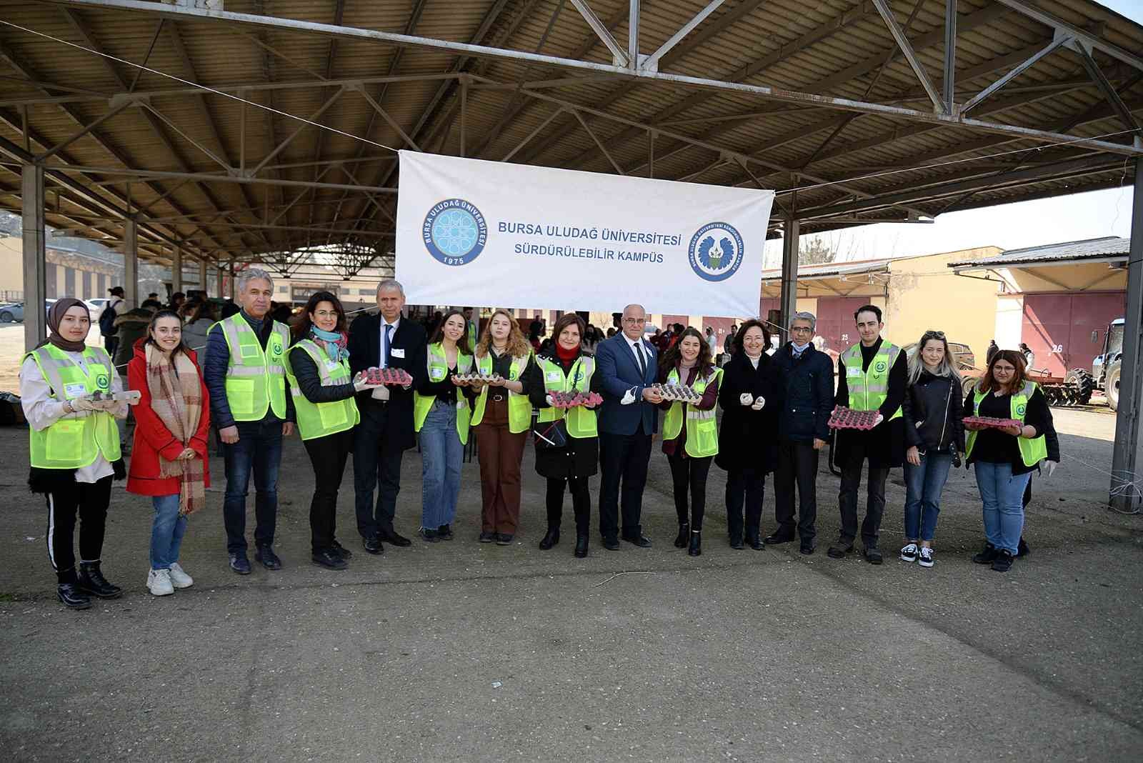 Uludağ Üniversitesi Kampüsü Tohum Toplarıyla Yeşermeye Devam Edecek