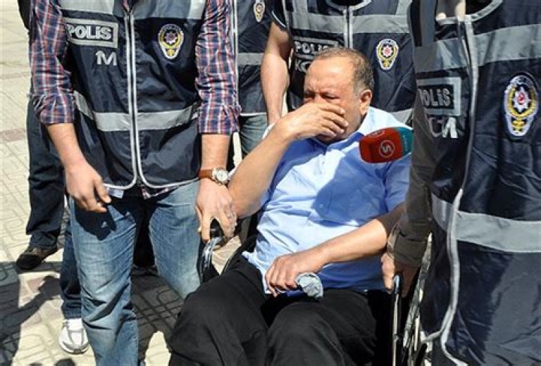 Uyuşturucu baronunu fizyoterapisti ele verdi!