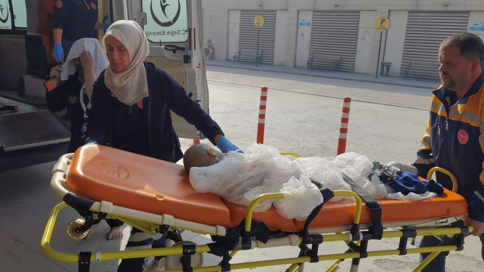 Yangında Anne Ve 1 Yaşındaki Oğlu Ölümden Döndü