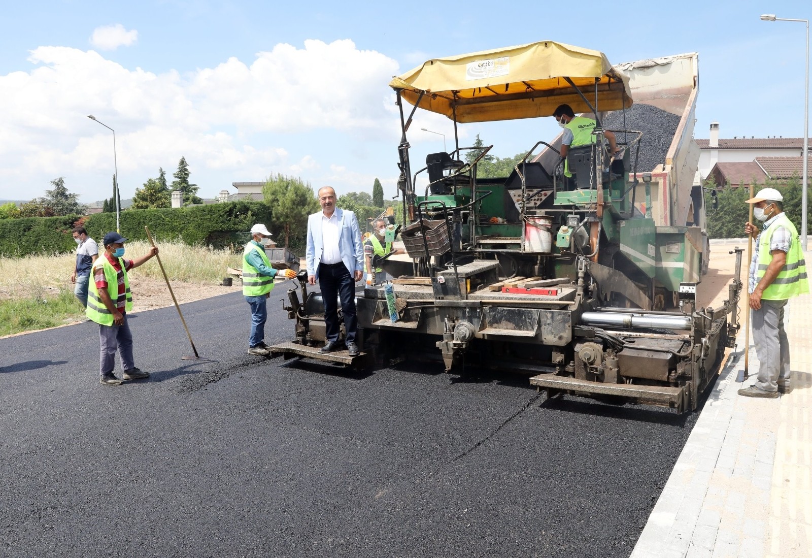 Yeni Yerleşim Yerleri Asfaltlanıyor