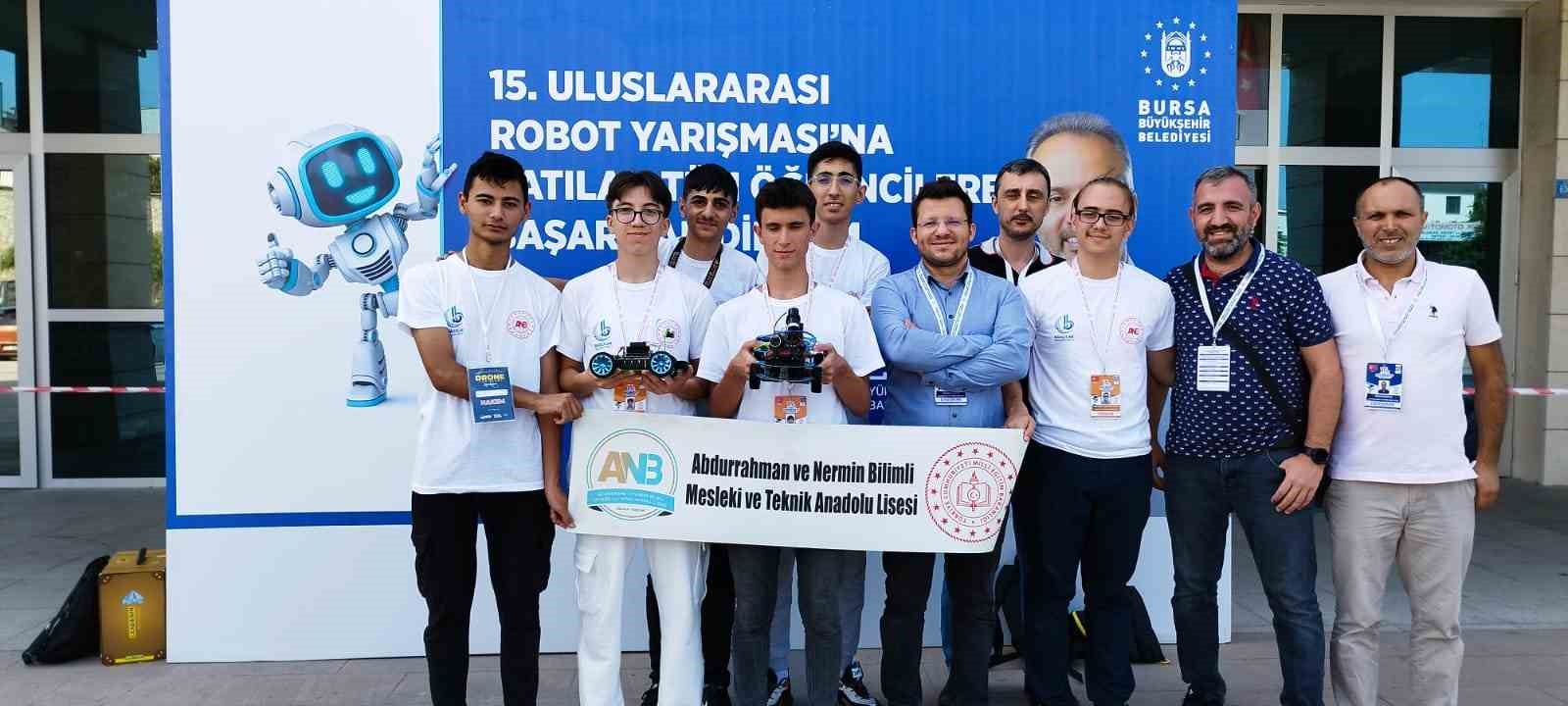 Yerli Otonom Araçlar Bu Çocukların Ellerinde Şekillenecek