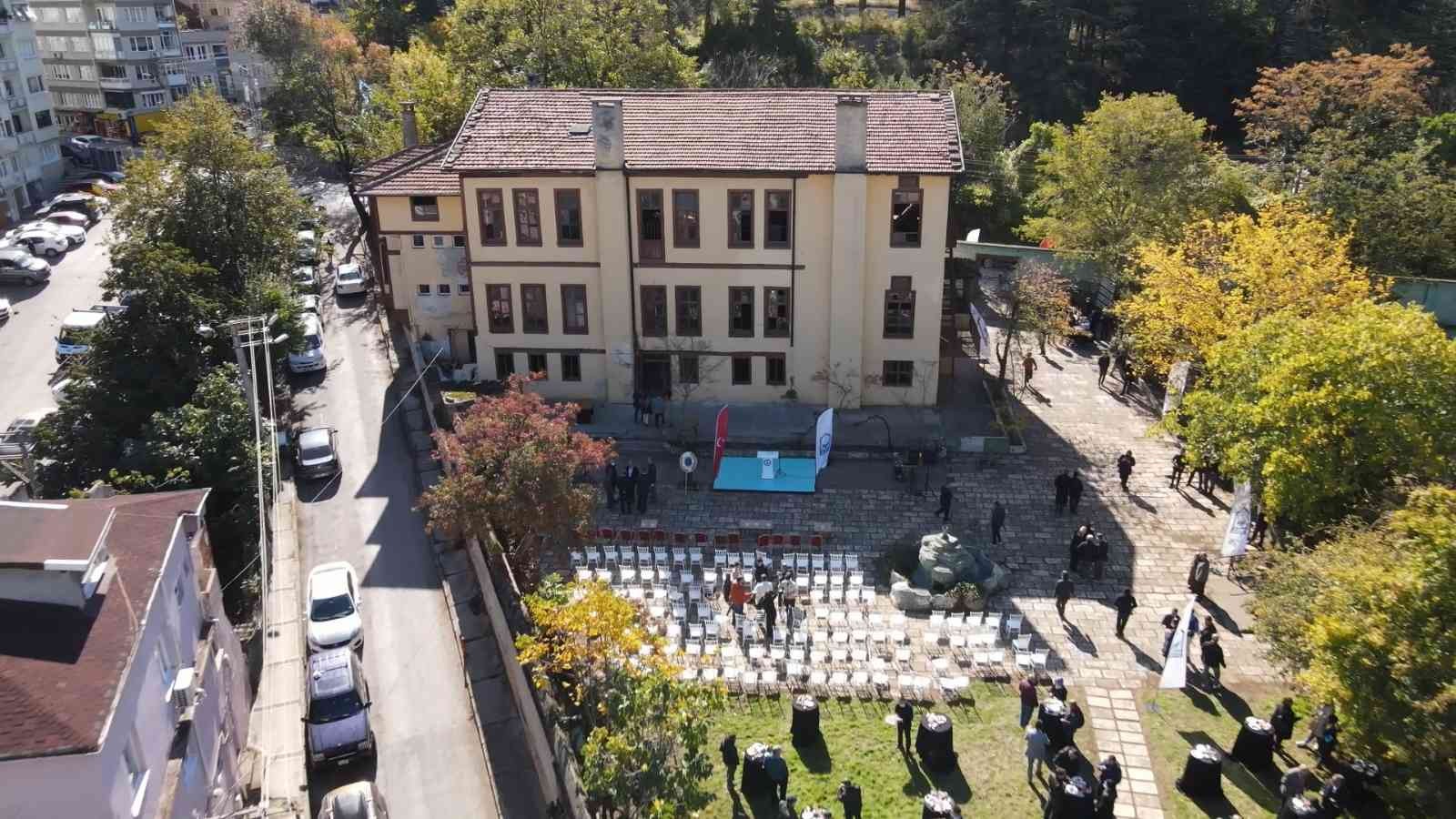 Yıldırımda Bir Tarih Daha Ayağa Kalkıyor