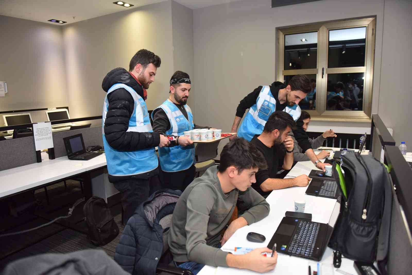 Yıldırım'da Ders Çalışmaya Salep Molası