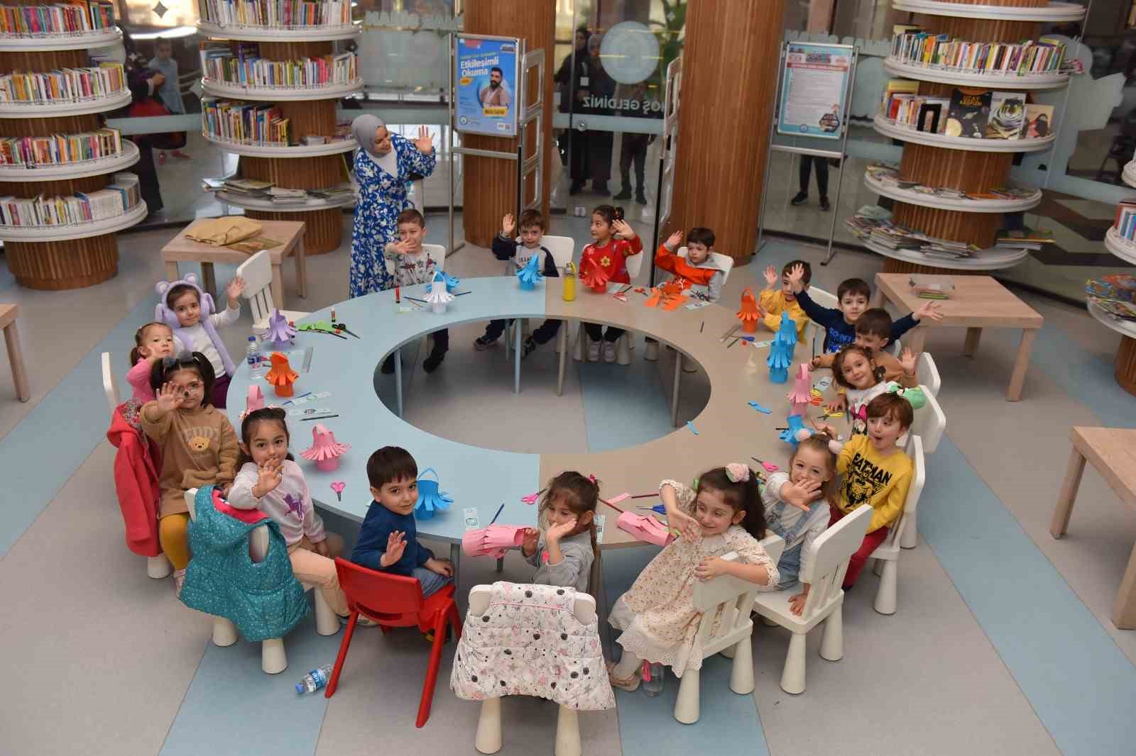 Yıldırımda Masal Saati