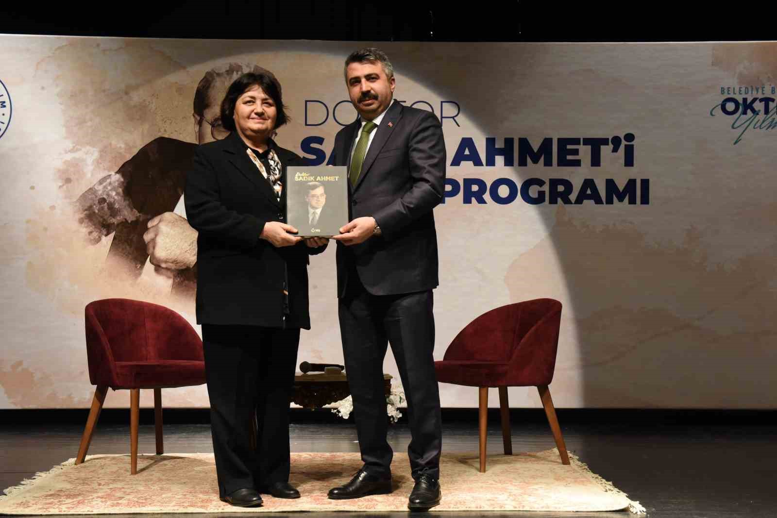 Yıldırımda Sadık Ahmete Vefa