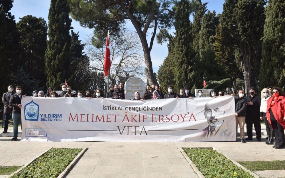 Yıldırımdan Mehmet Akif Ersoya Vefa