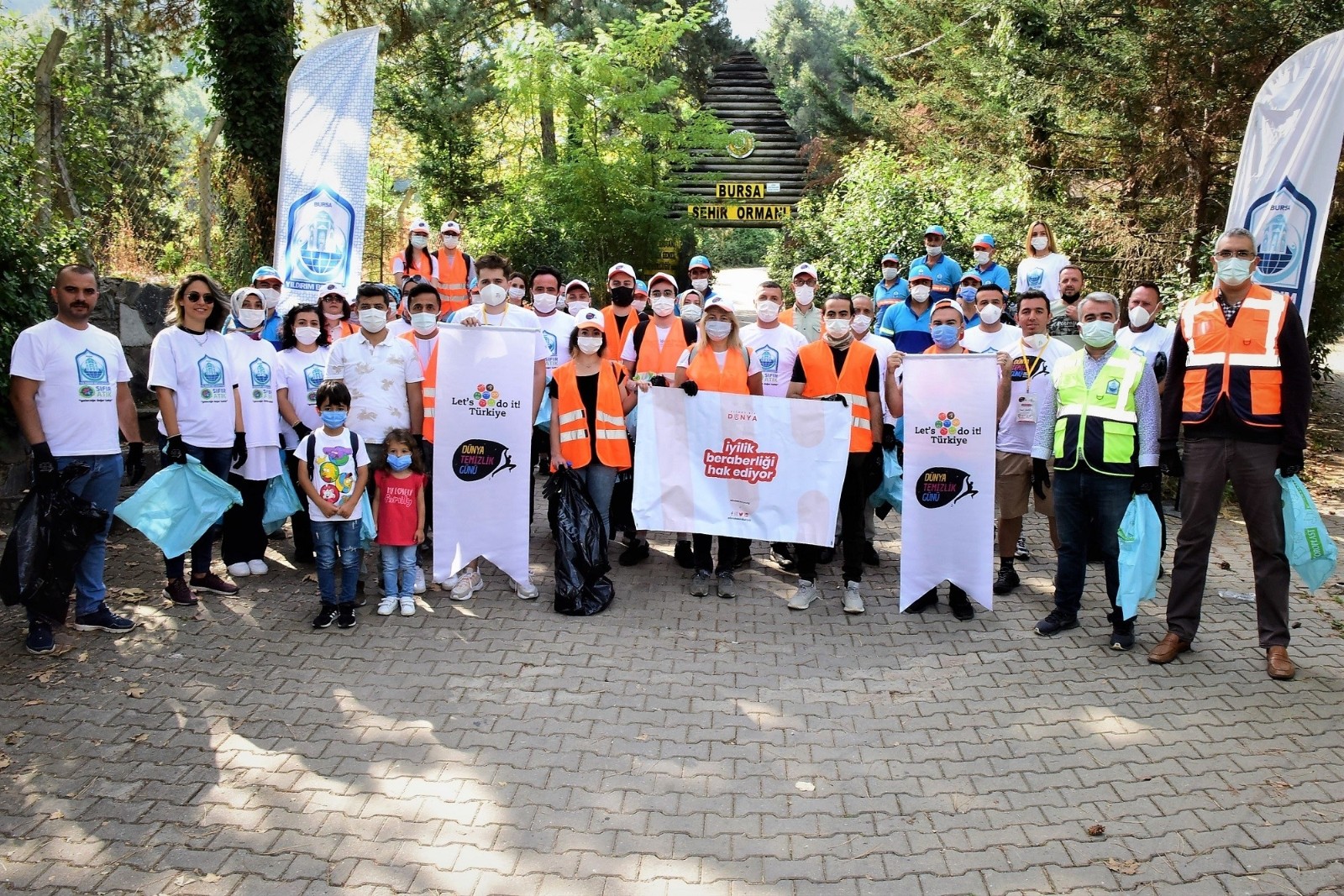 Yıldırımın Çöplerini Topladılar