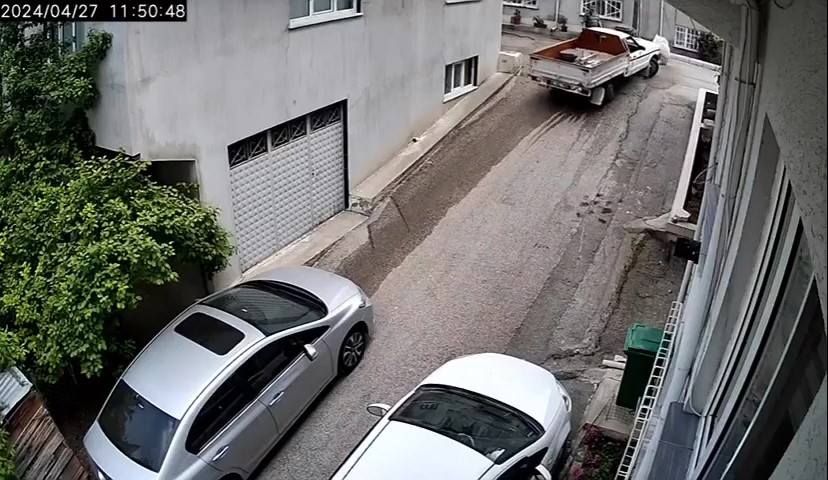 Yokuşta Aracı Kaldıramayınca Kazaya Neden Oldu