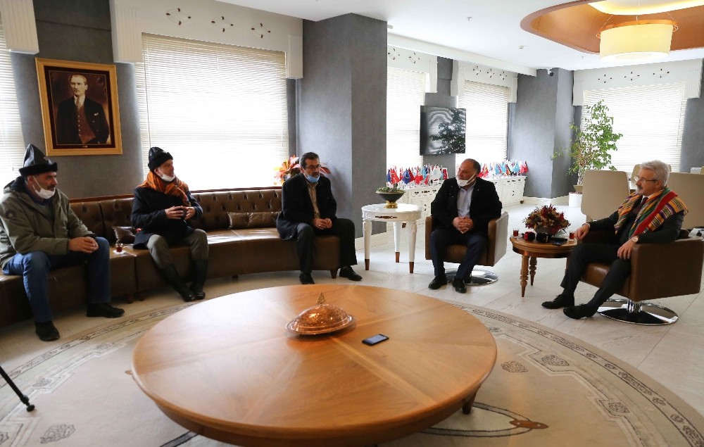 Yörük Türkmen Derneğinden Başkan Erdeme Ziyaret