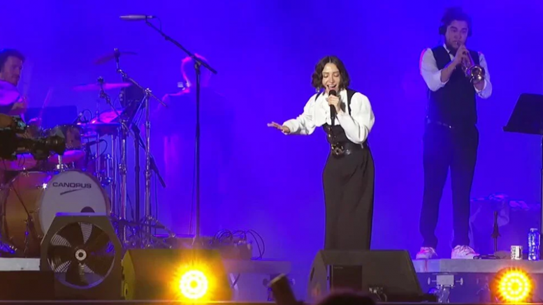Zeynep Bastık Dünya Kupası düzenlenen Katar'ı salladı