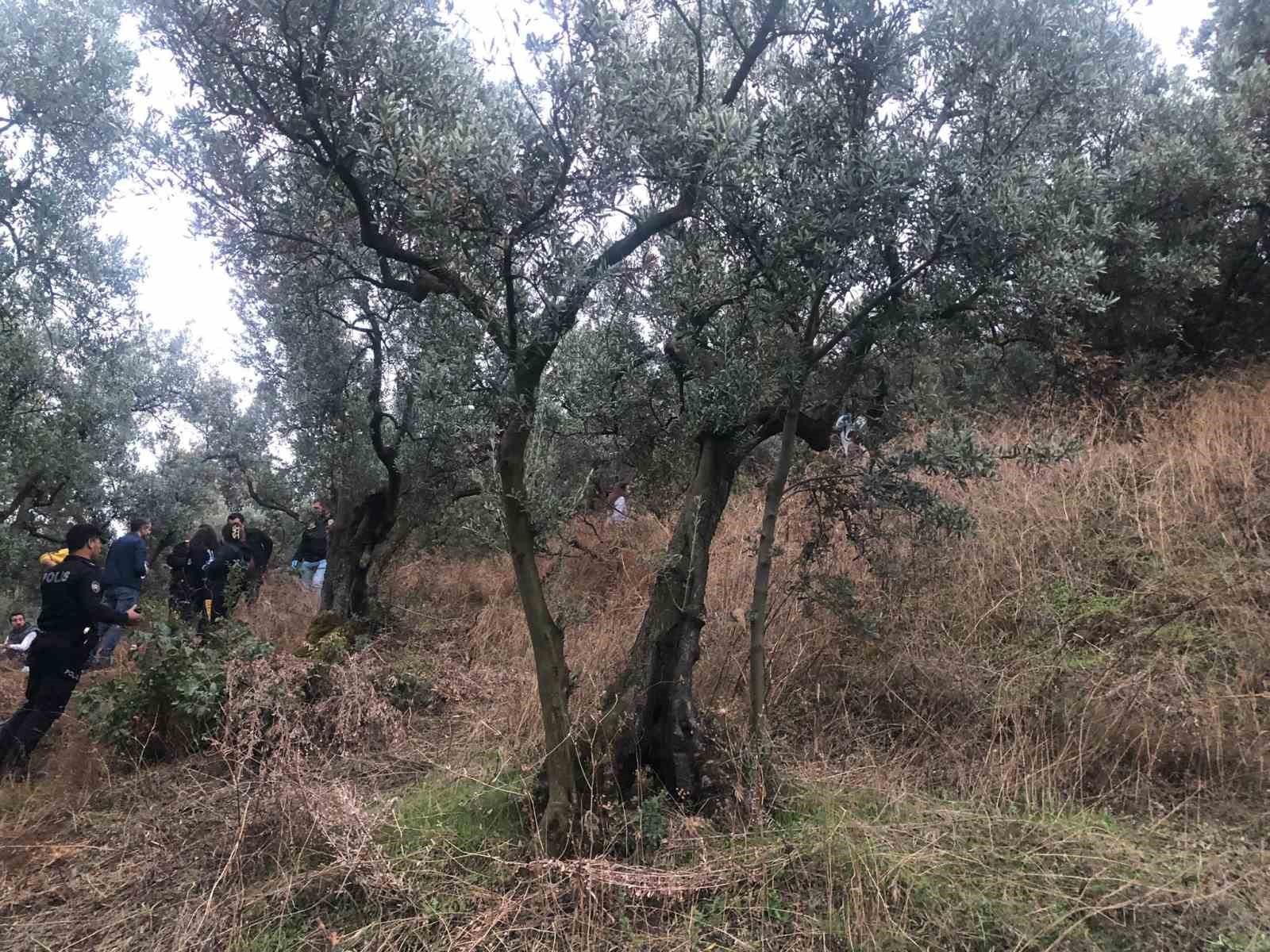 Zeytin Ağacına Asılı Bulunan Kadın Çocuklarını Sevgilisine Emanet Etmiş